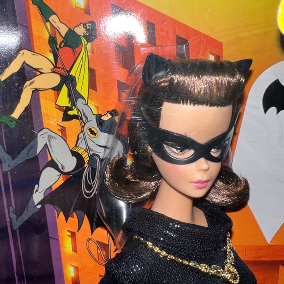 Retro Catwoma 12" Doll - Picture 3 of 11